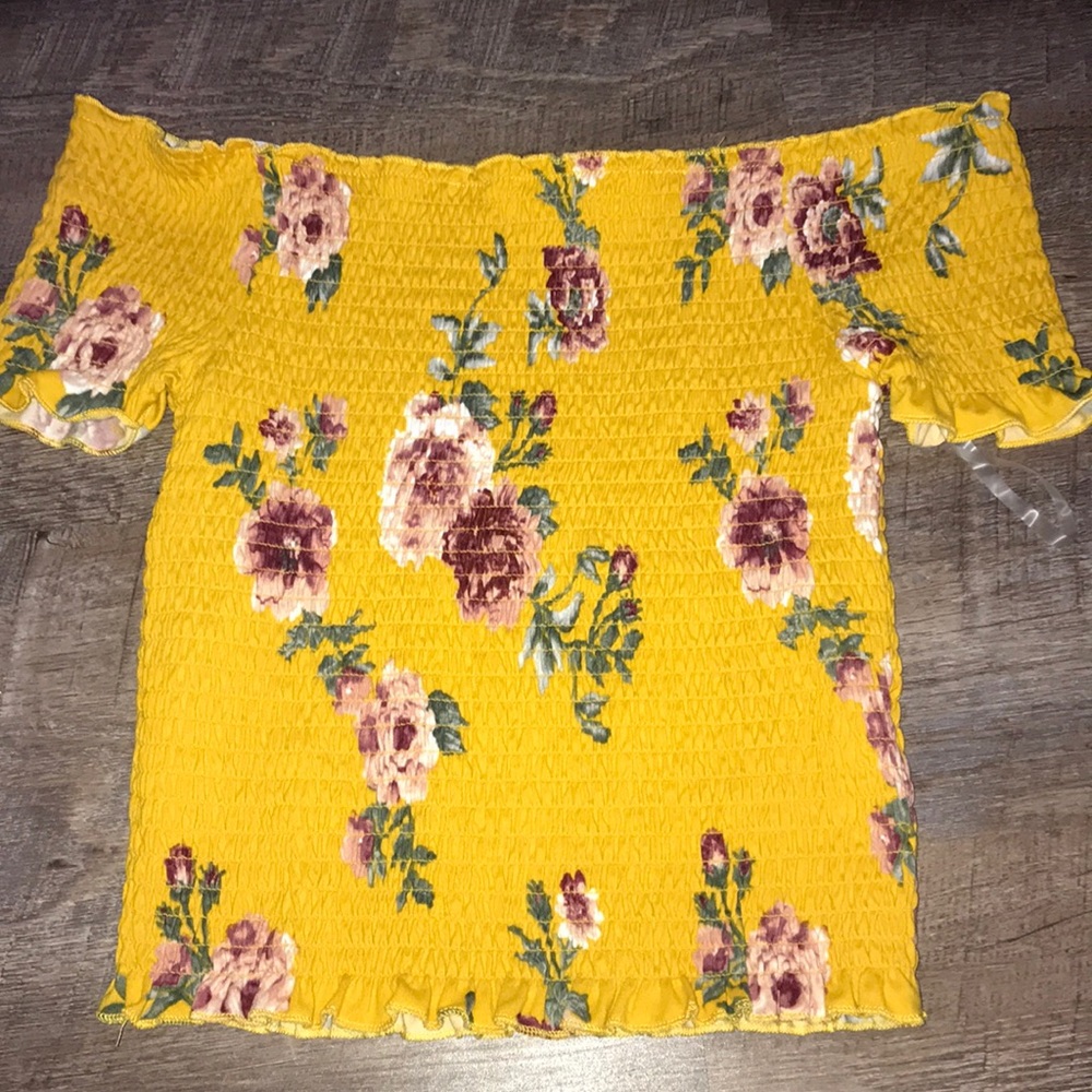 Off the Shoulder Tight Crop Top